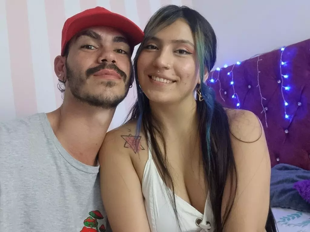 Free Naked AngelaandJuan